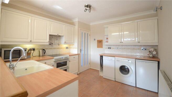Kitchen 01
