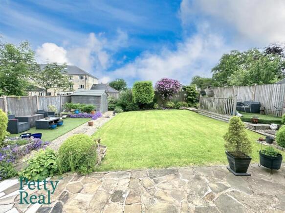 2 bed Semi-Detached Bungalow for sale Image 7