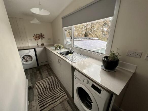 Utility Room (U shaped)
