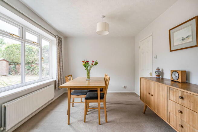 Burlingham Close, Merrow Park, GU4 photo 4