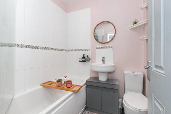 2 bed Terraced for sale Image 9