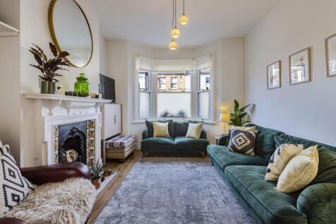 Livingstone Road, Bounds Green N13