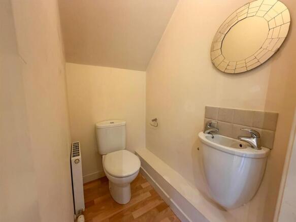 3 bed Terraced for sale Image 8