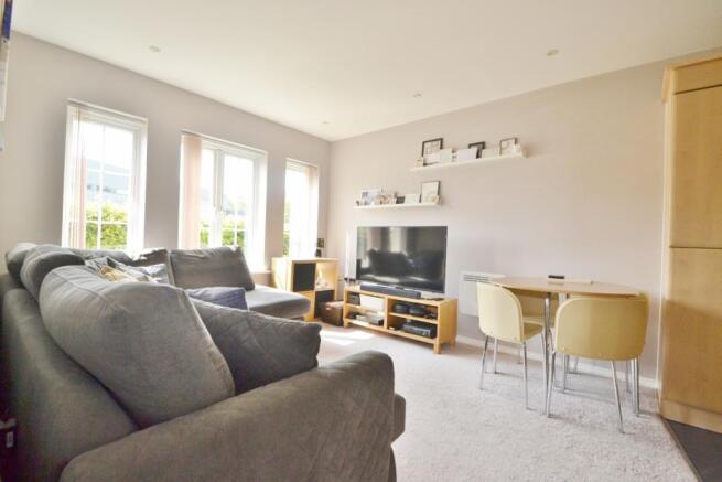 Sitting/Dining Room