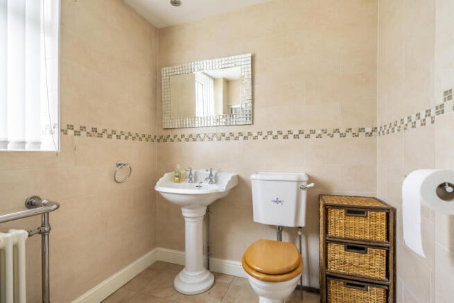 6 bed Semi-Detached for sale Image 12