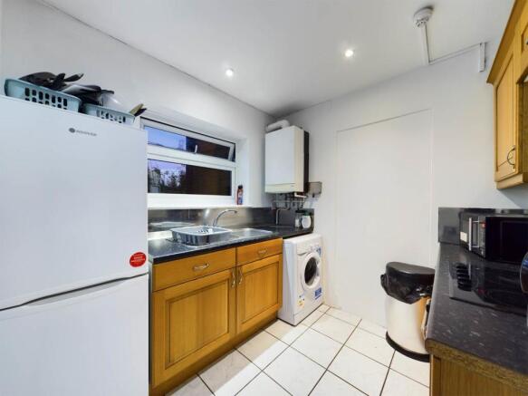 Kitchen (2)