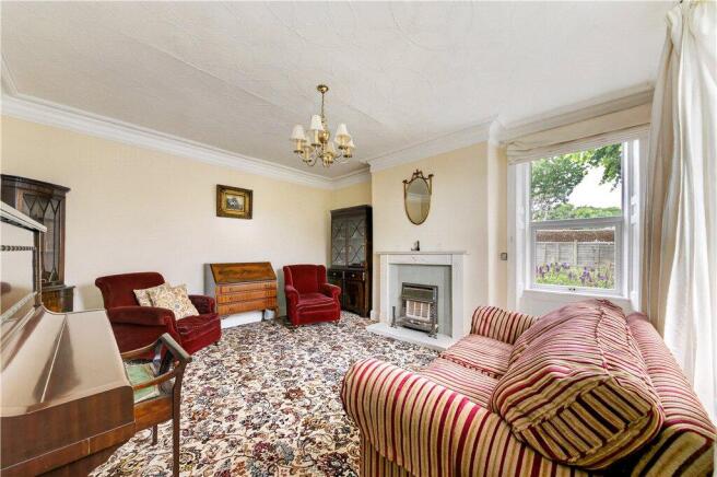 4 bed Detached for sale Image 5