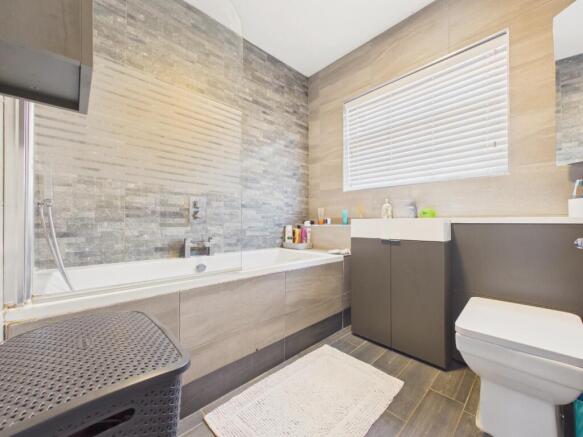 3 bed Semi-Detached for sale Image 11