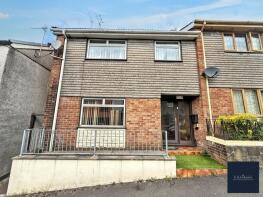 62, Queen Street, Pentre CF41 7HT