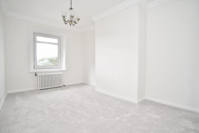 2 bed Flat for sale Image 5