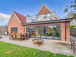 Bailons, Coopers Lane, Tadley RG26 5DA