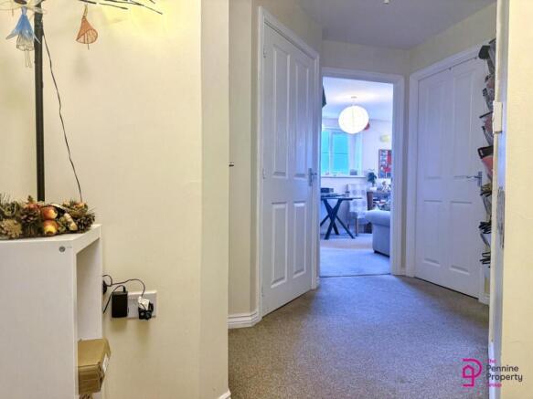 2 bed Apartment for sale Image 8