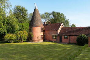 Oast House, New Place Farm, Station Road, Lingfield RH7 6EF