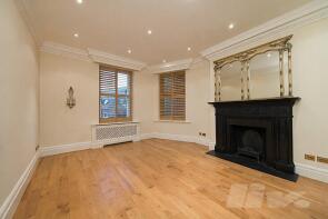 35, Park Mansions, Knightsbridge, London SW1X 7QT