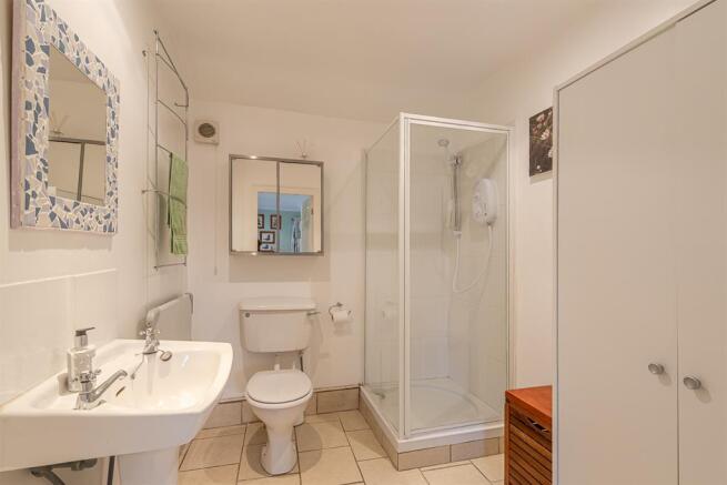 Annex Shower Room