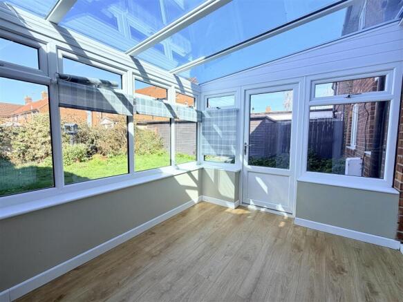 3 bed Semi-Detached for sale Image 4