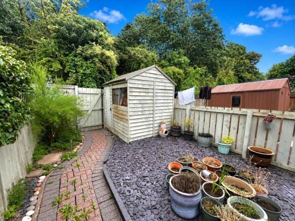 2 bed Terraced for sale Image 11