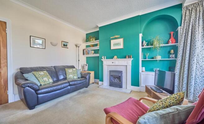 Lounge to Front