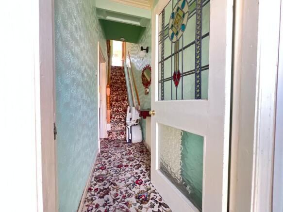 3 bed Terraced for sale Image 11