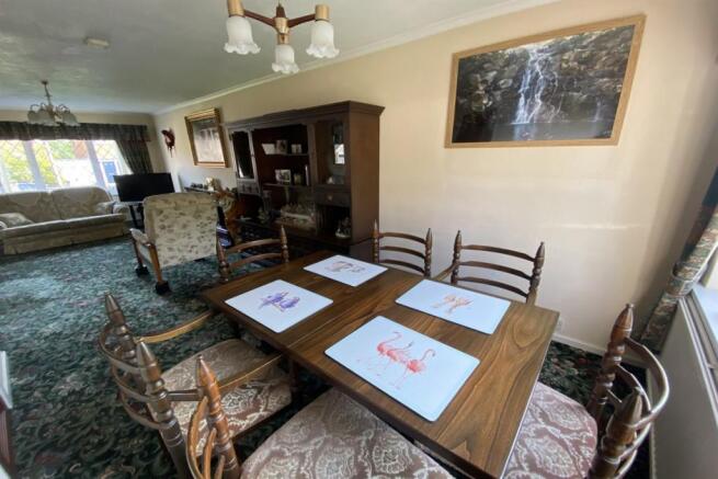 living/dining room 