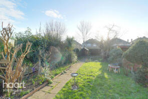 24, Hawthorn Avenue, Southgate N13 4JT