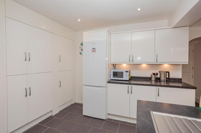 Kitchen-(3)