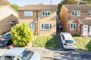 31, Hylder Close, Woodhall Park, Swindon SN2 2SL