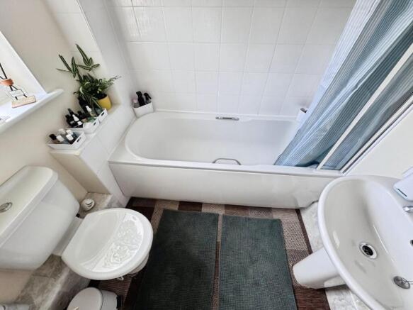 1 bed Apartment for sale Image 8