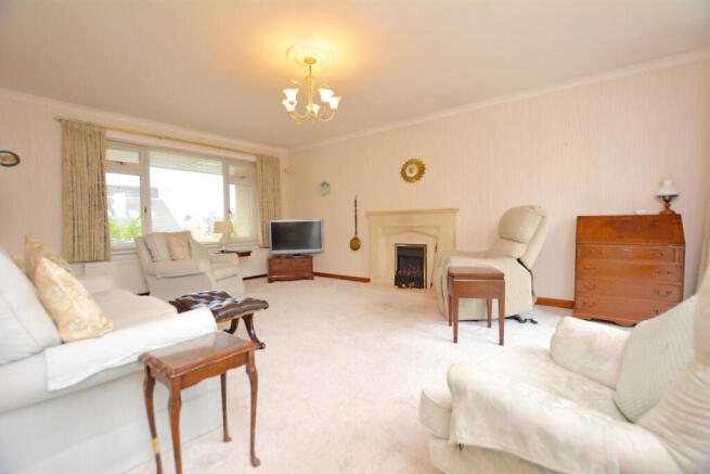 11 Newark Crescent, Doonfoot, KA7 4HP photo 4