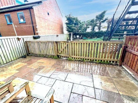2 bed Apartment for sale Image 8