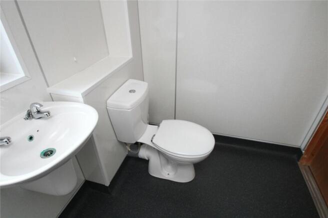Wet/Shower Room