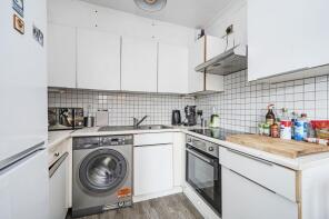 Flat 6, Dennis House, Roman Road, London E3 5ER
