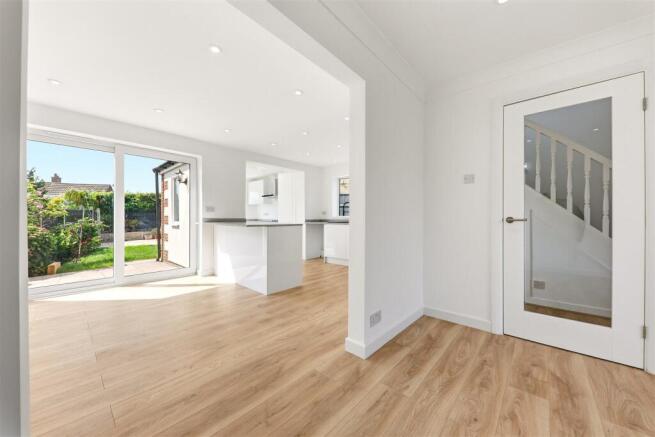 3 bed Detached for sale Image 7