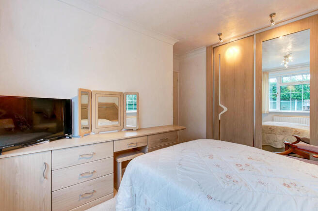 Master Bedroom - ...