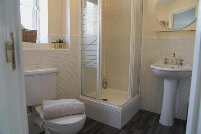 Master Ensuite