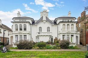 Flat 6, 10 12, Herne Hill, London SE24 9QT