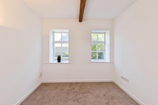 1 bed Apartment to rent Image 10