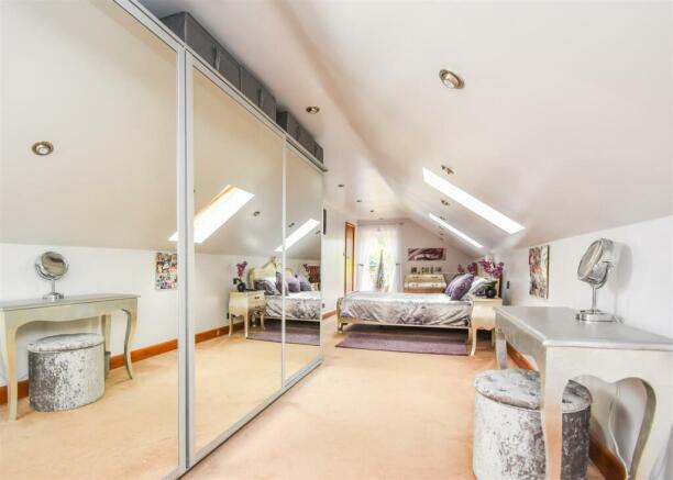 High Acre - Principal Suite 2.jpg