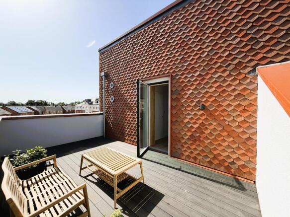 4 bed Town House for sale Image 10