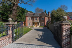 21, Deepdale, London SW19 5EZ