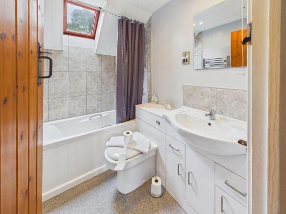 2 bed Cottage for sale Image 6