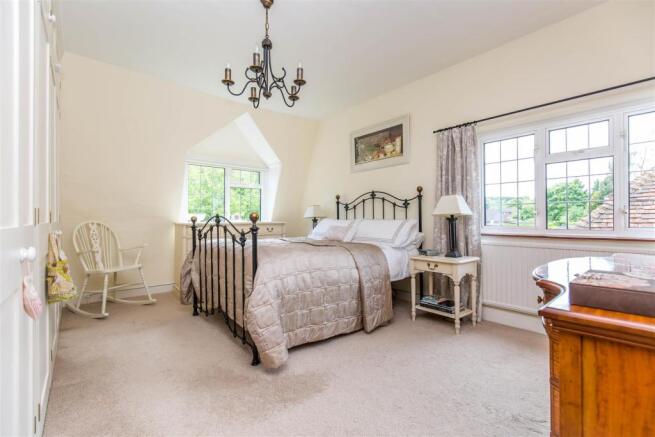 Bedroom 1.jpg