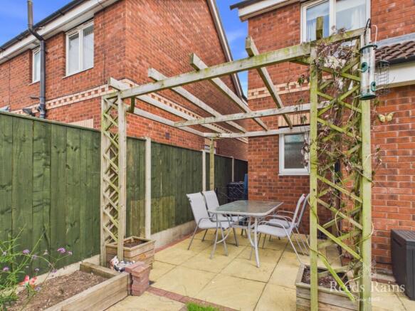 4 bed Detached for sale Image 4