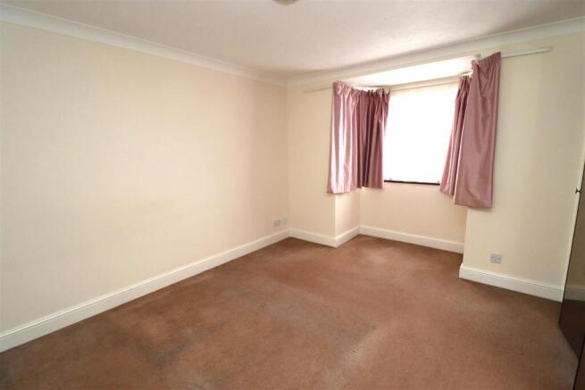 Cooden Drive, Bexhill-On-Sea photo 4