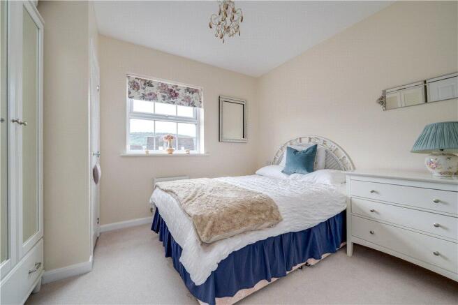 3 bed Link Detached House for sale Image 4