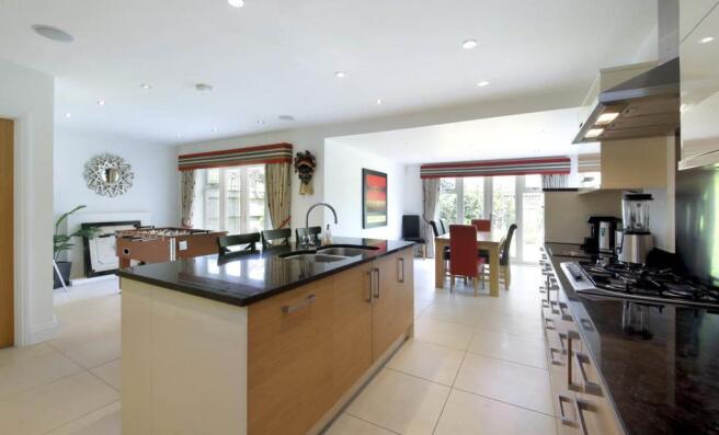 Kitchen/Breakfast