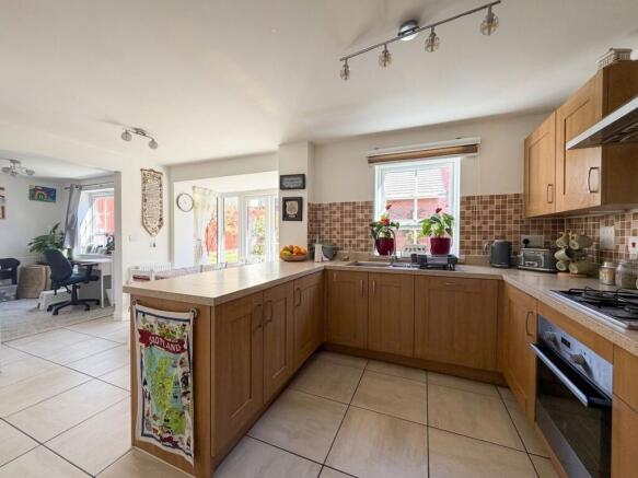 Kitchen/Breakfast Room