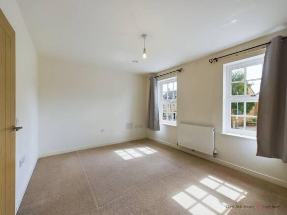 4 bed Town House for sale Image 7
