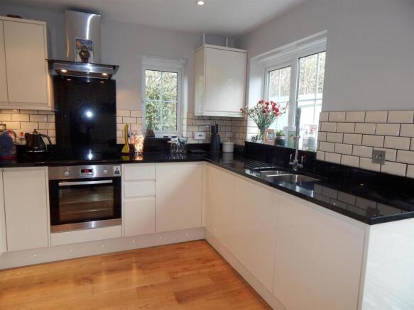 Newly Fitted Kitchen