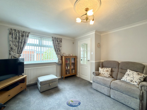 3 bed Semi-Detached for sale Image 8